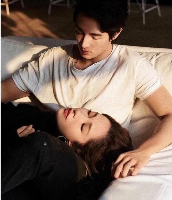 萧亚轩|41岁萧亚轩对小16岁男友太严苛，男友不堪压力，突然吐血紧急送医