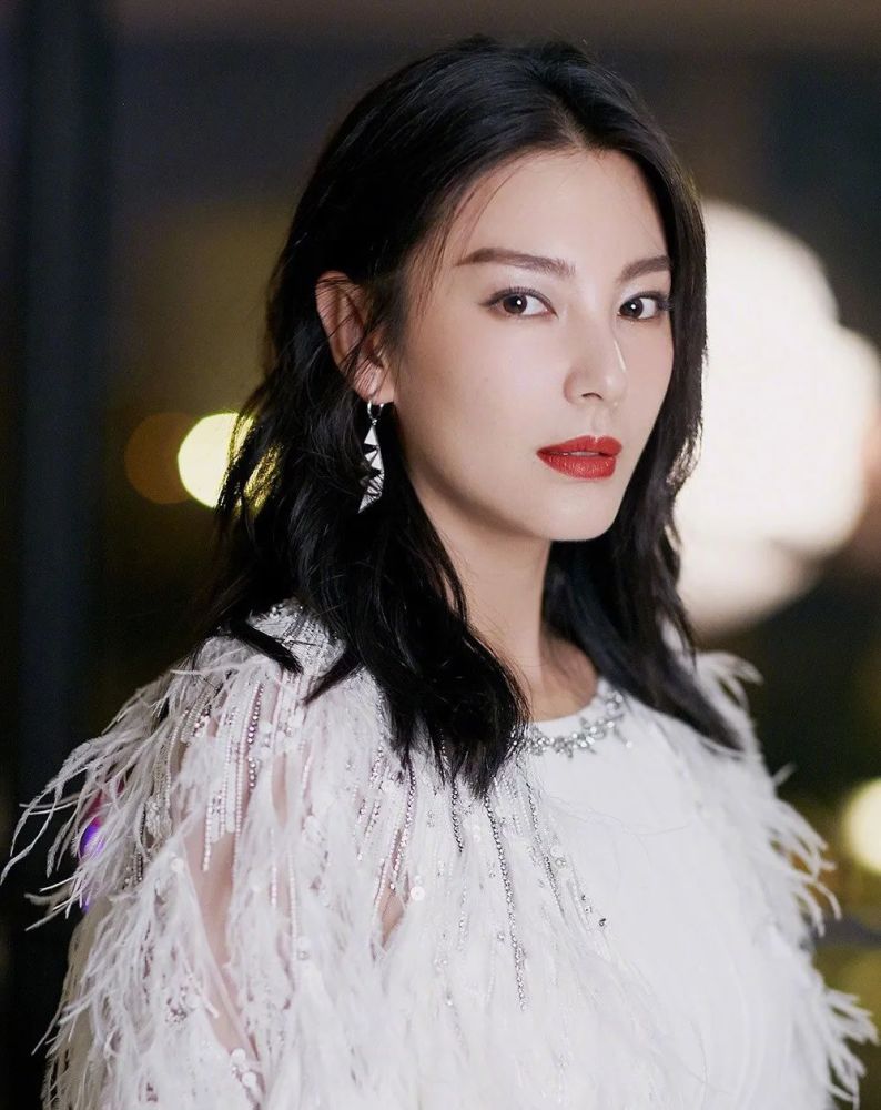 张雨绮|为什么说张雨绮是最清醒精明的“傻白甜”？