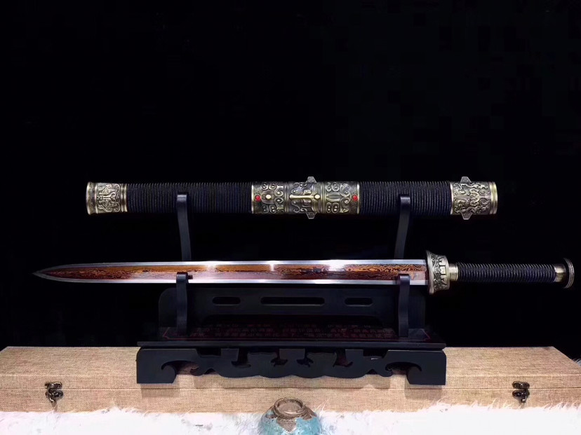 战国|花纹钢发红八面战国剑