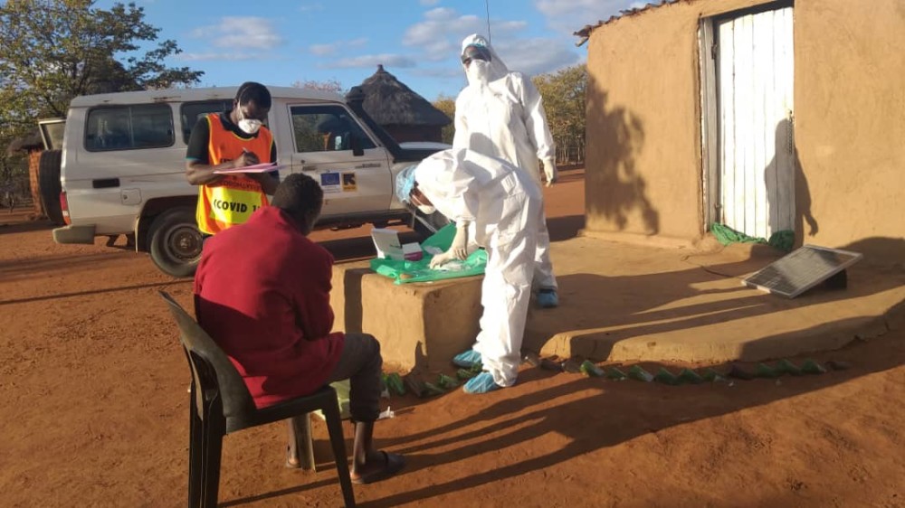 津巴布韦_社会|男子确诊新冠后偷溜回家，结果家中8个孩子全被传染