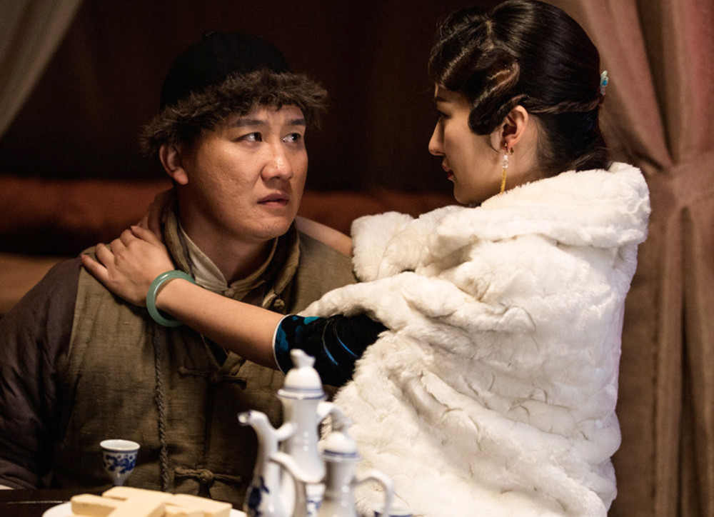 赵本山|胖丫仍在狱中，老公尝试导演，赵本山第3个徒弟要单飞了？