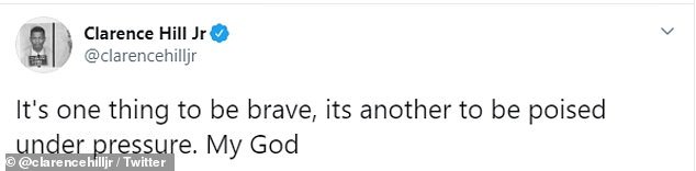 亚洲黑熊|墨西哥女子路遇黑熊，被摸肩嗅头发仍淡定自拍