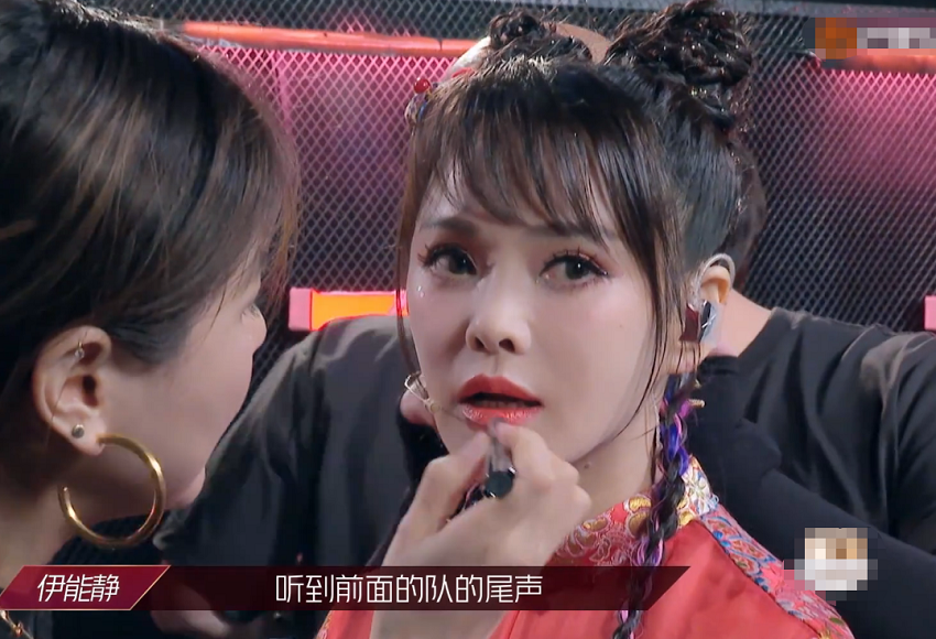 伊能静|《浪姐》三公造型，伊能静绑哪吒头超减龄，张雨绮像是在唱戏