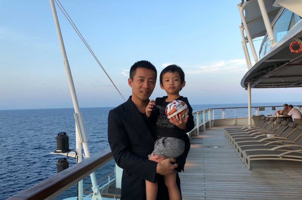 汪小菲|一人难以入眠，汪小菲凌晨发文思念妻女：我的宝贝，真的很想你