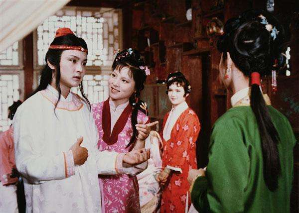 贾宝玉|红楼梦：贾宝玉身边不起眼的小丫鬟，却有着很多人没有的大见识