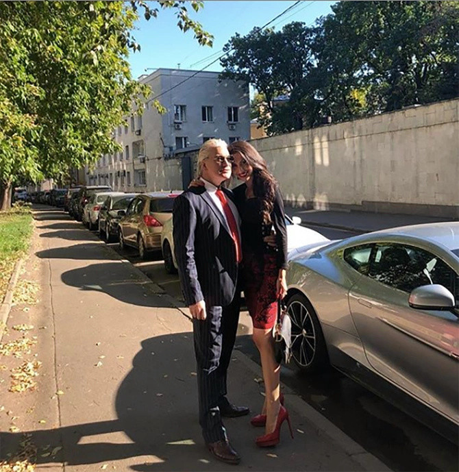 五星级酒店|俄罗斯女心理学家死在五星级酒店，生前一天被追债20次