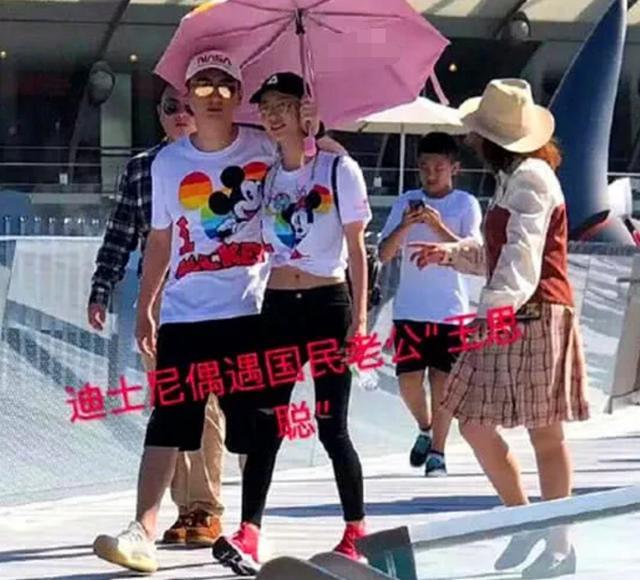 王思聪|穿“透视装”博眼球，难怪王思聪不喜欢她！