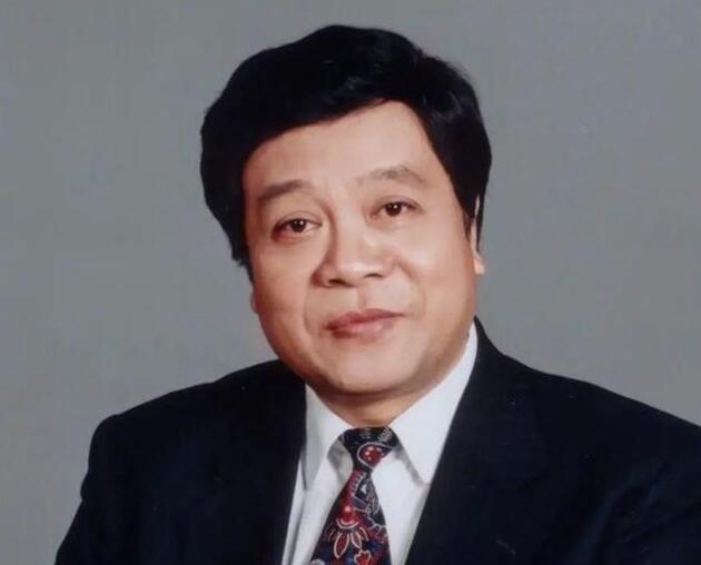 赵忠祥|赵忠祥书画作品，生前上门求字，如今无人问津，原因其实很简单