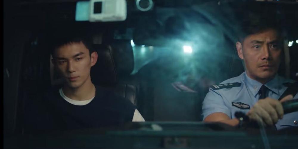 鹿晗|《穿越火线》剧情有点弱，穿越有点扯，鹿晗毫无偶像包袱拼演技