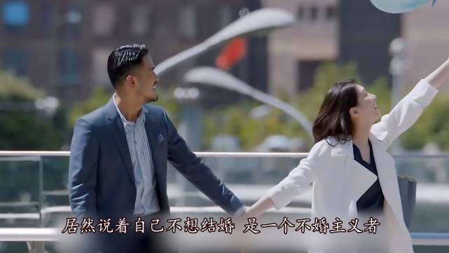 《三十而已》王漫妮被富二代戏弄,当场发飙甩衣放狠话,梁正贤看呆