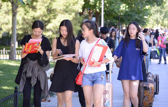 高校|这所高校宣布延迟开学！这些省份的学生，要做好较晚返校的准备！