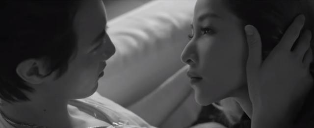 萧亚轩|萧亚轩小男友吐血紧急就医，给他压力太大，萧亚轩自责泪流不止