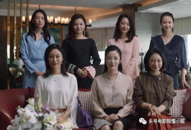 三十而已|这剧真讽刺：她找关系买了名牌限量包，才和拿260万包包的贵妇同框