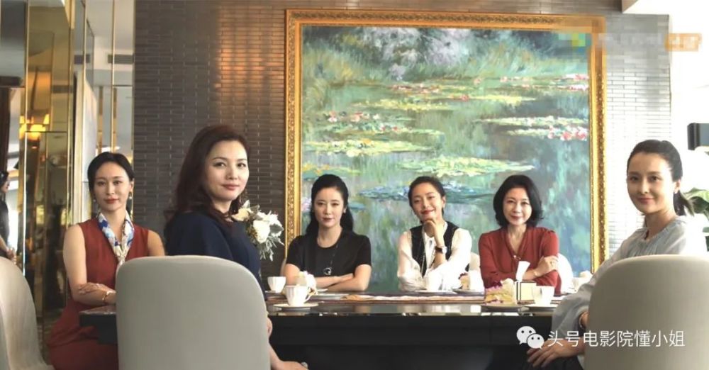 三十而已|这剧真讽刺：她找关系买了名牌限量包，才和拿260万包包的贵妇同框