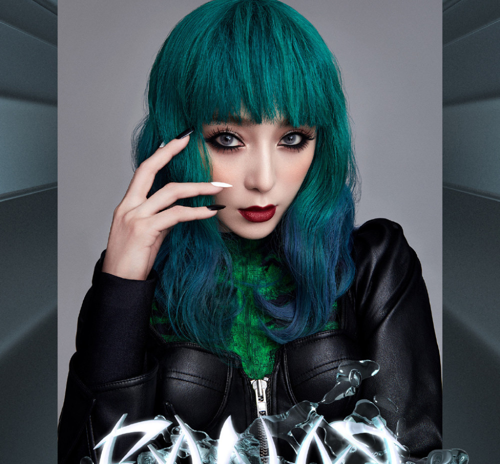 范冰冰|范冰冰以1当7，拍摄“FANA ”一人成团，再登法国时尚封面