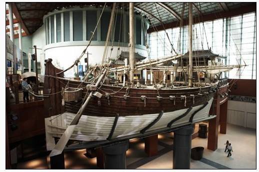 新加坡国家博物馆|新加坡博物院有块带字石板，称为镇馆之宝，谁也不知道写的是啥字