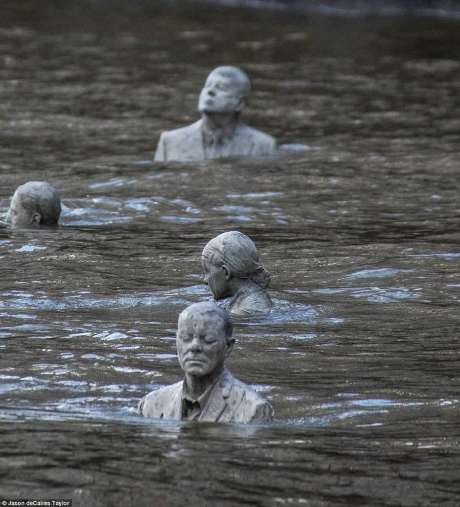 杰森·德卡莱斯·泰勒|消失在世界尽头的白色