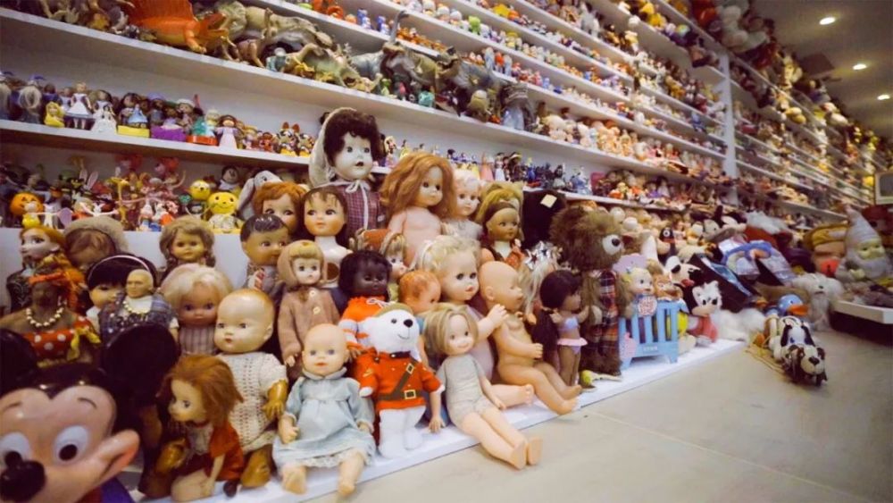 曲家瑞|她55岁身兼数职，坚持只恋爱不结婚：我的经济和能力都不输男人