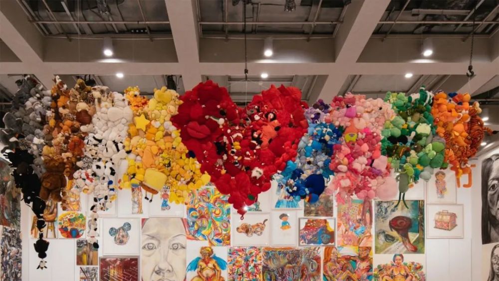 曲家瑞|她55岁身兼数职，坚持只恋爱不结婚：我的经济和能力都不输男人