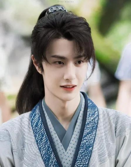 陈情令|因《陈情令》爆红，竟同运不同命，肖战被王一博弯道超车了吗？