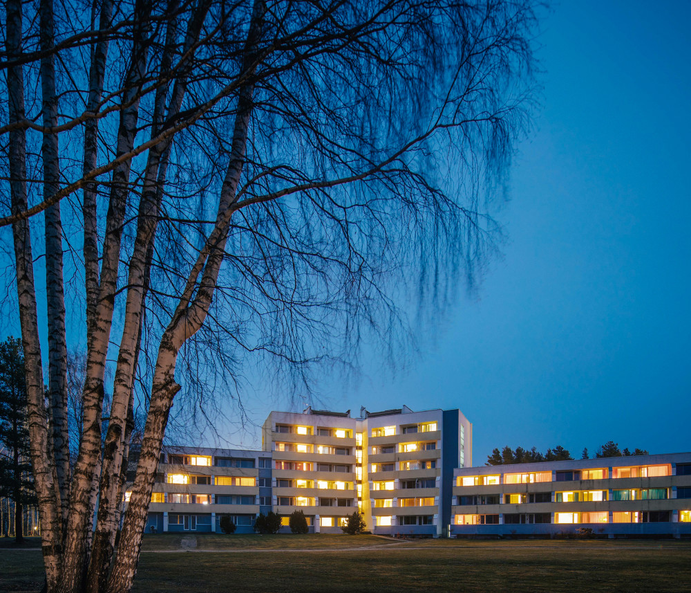 章晟半世纪前的前苏联疗养院在历史与当下间游走