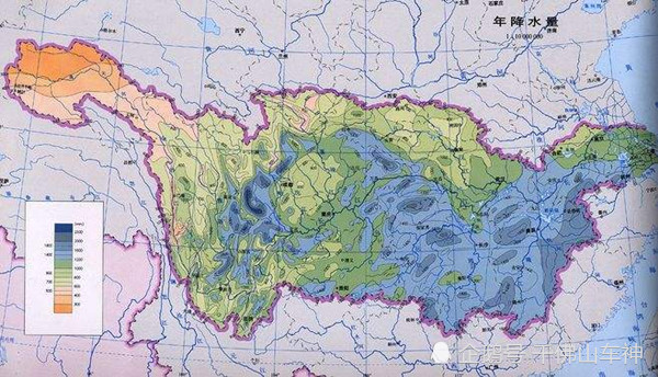 (長江流域面積廣大,且降水豐富,因此水量極大)