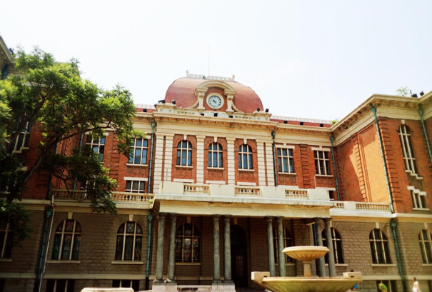 铁道警察学院|天津外国语大学|浙江传媒学院|中国铁路总公司|啥东