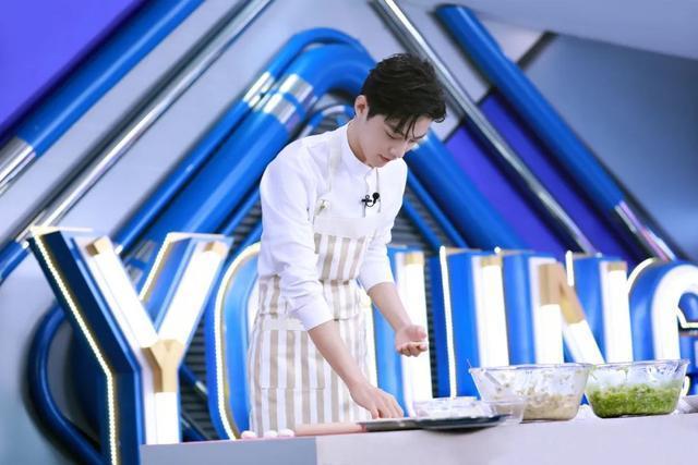 都市|都市青年肖战：一个人的独居生活方式是怎样的，了解后让人感慨