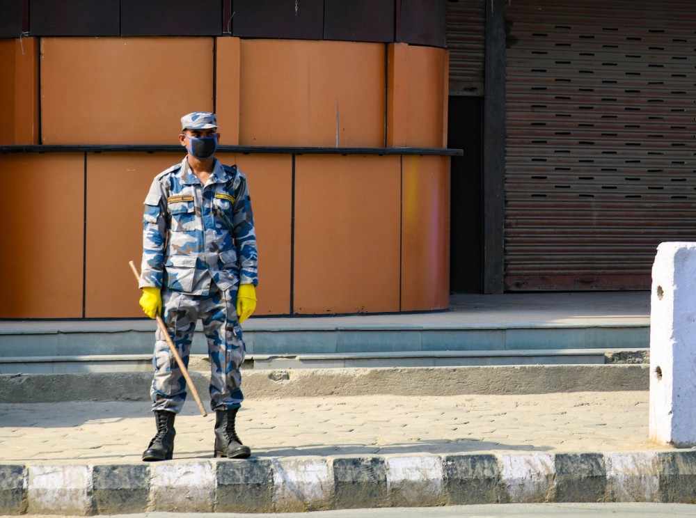 尼泊尔_军事|四处出击！印度50余人袭击邻国边境哨所，遭尼泊尔军方枪击警告！