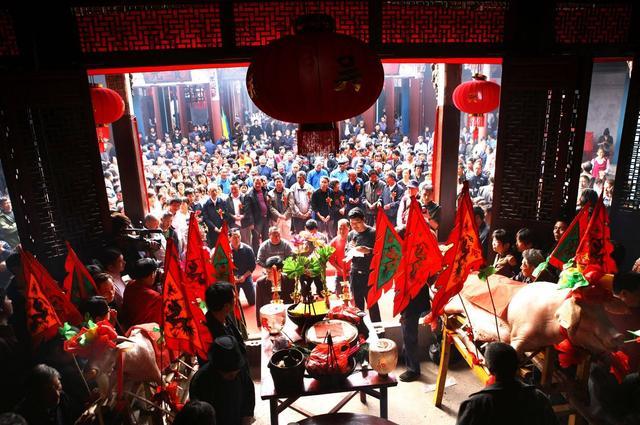 清明节|“故、先、显、考、妣”，这五个农村墓碑常用字，都是啥意思？