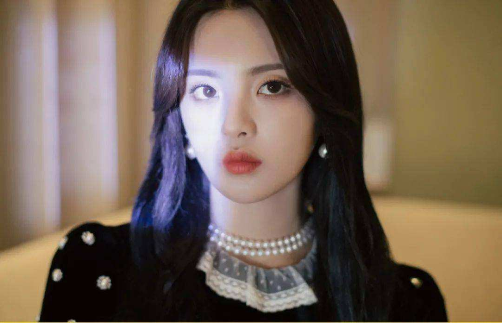 杨超越|杨超越和老板吵架仍能得到偏爱，Yamy却被老板羞辱，长相是原罪？