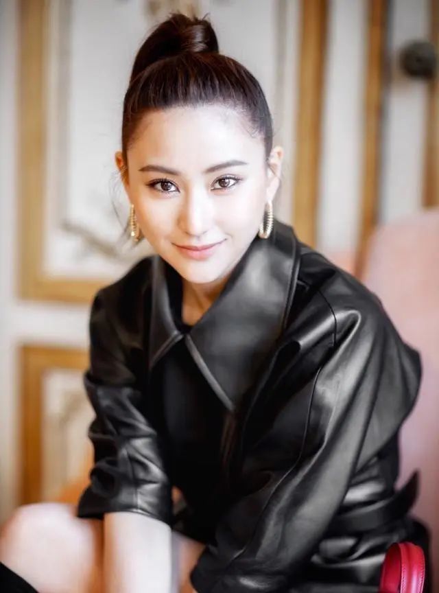 低调的赌王三太陈婉珍,高调的赌王三房千金:何超云与何超莲