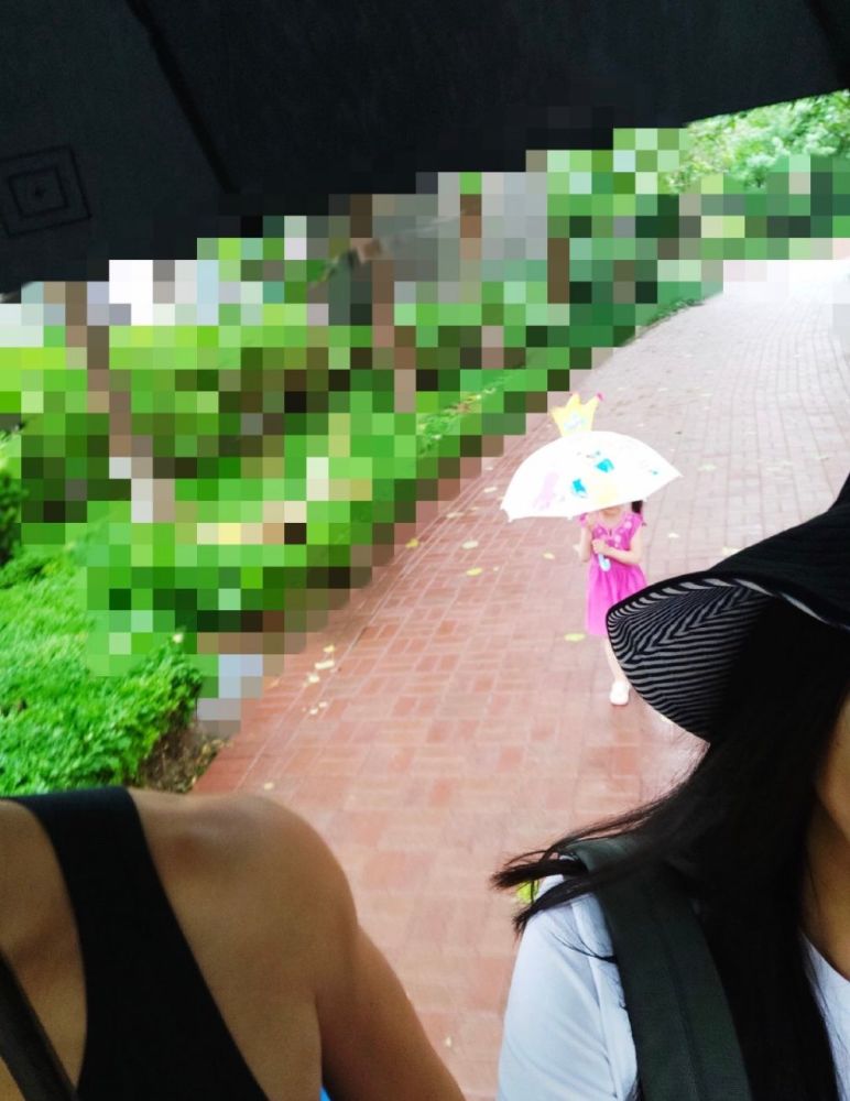 张梓琳|张梓琳晒老公正脸照，两人同款笑容夫妻相十足，胖妹瘦抽条超级美