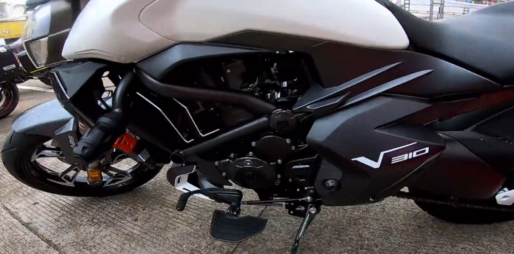 国产最帅太子摩托升仕310v单摇臂版工程样车亮相