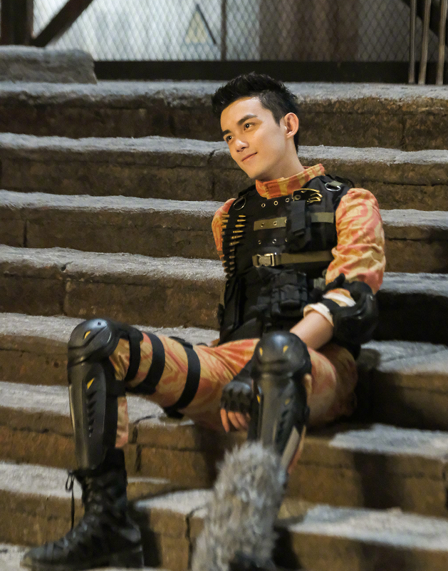 鹿晗|鹿晗凭《穿越火线》大获好评，张萌道出原因，15字让人无法反驳