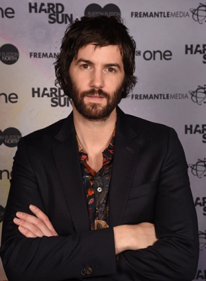 艾梅柏|走“坏男孩”人设的德普叔 却因前妻艾梅柏 变成醋精给情敌起外号