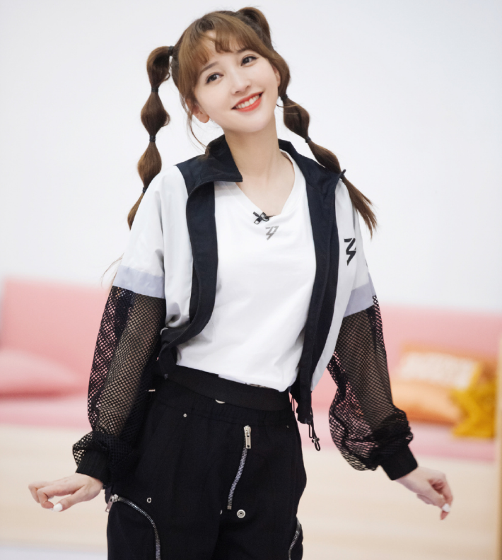 金莎|金莎三公失误痛哭，张雨绮小声对她说了四个字，态度很明显！