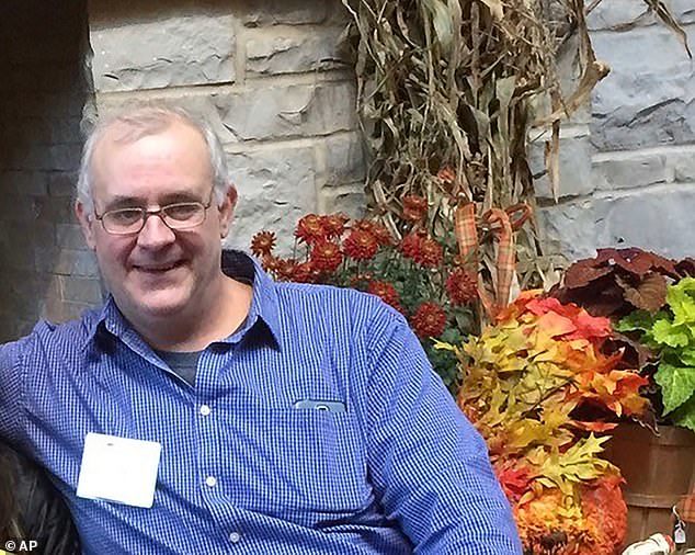 克里斯·戴维|美国老兵参与游行遭警方殴打，问警察为何这样做时手被打断两处