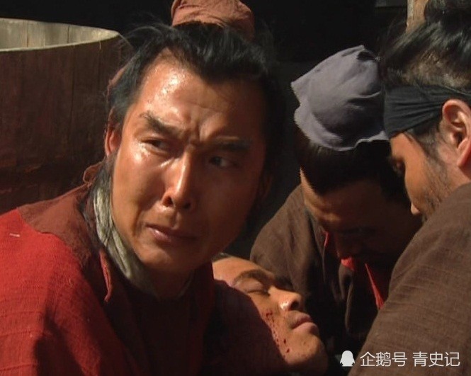 晁盖|林冲与晁盖之死有关？你看晁盖中箭前后，林冲干了什么