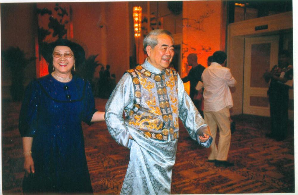 李苦禅|李苦禅拒绝其扶灵，让沈从文“十分痛苦”，如何评价范曾其人