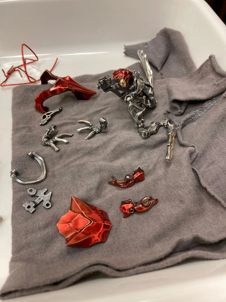 青蛙|日本机械青蛙1秒变形金属蝉，除了买不起以外哪都好