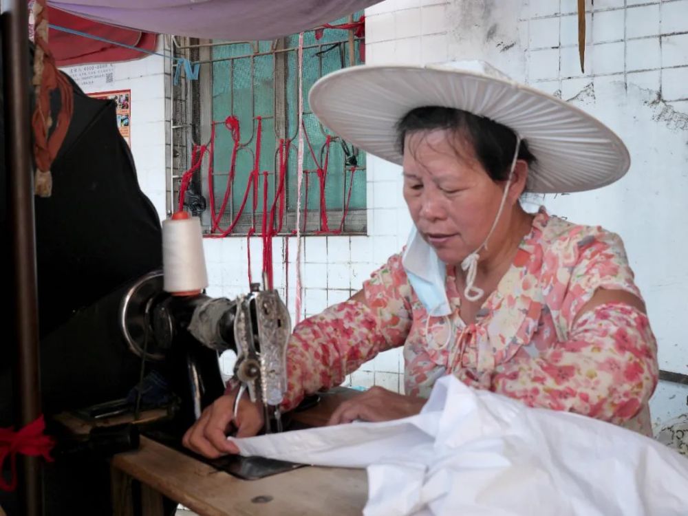 老街|即将消失？徐闻这条巷子里如今还生活着这样的人……