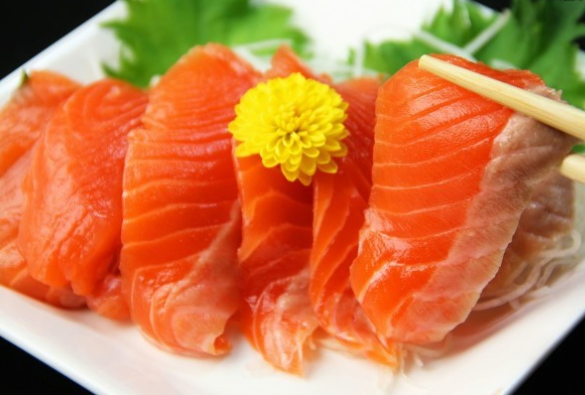 疫情|北京各大超市为什么连夜下架三文鱼？疫情严峻不容小视！