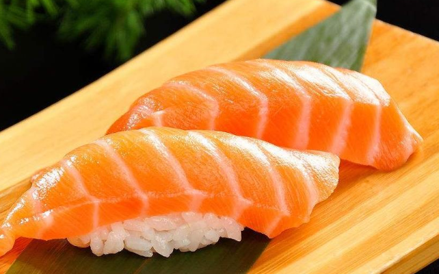 疫情|北京各大超市为什么连夜下架三文鱼？疫情严峻不容小视！