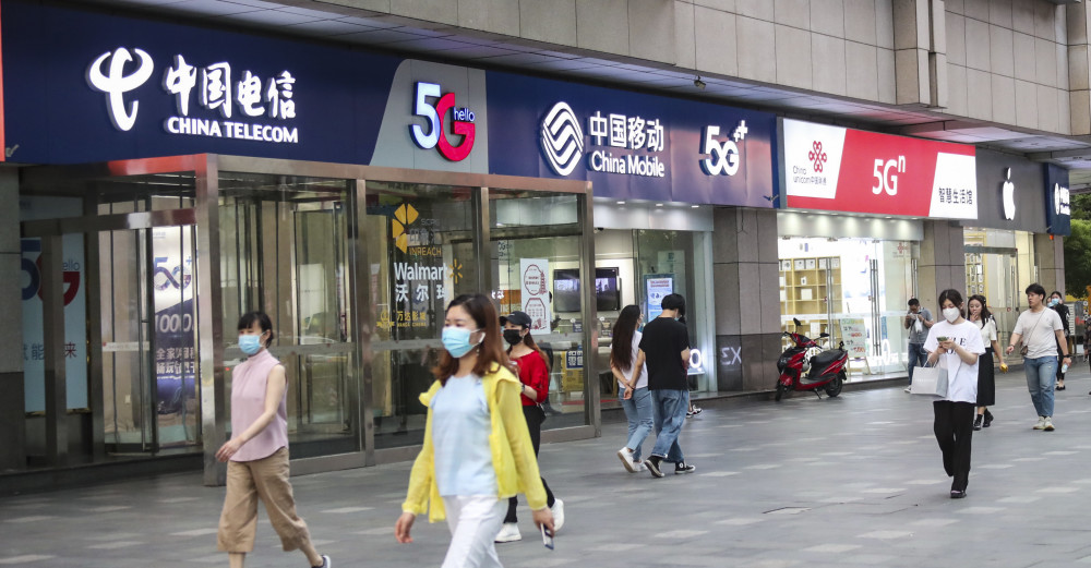 罗永浩|贾跃亭前妻拍卖北京百平豪宅；罗永浩否认“渣男”：相信你们最终会删帖道歉