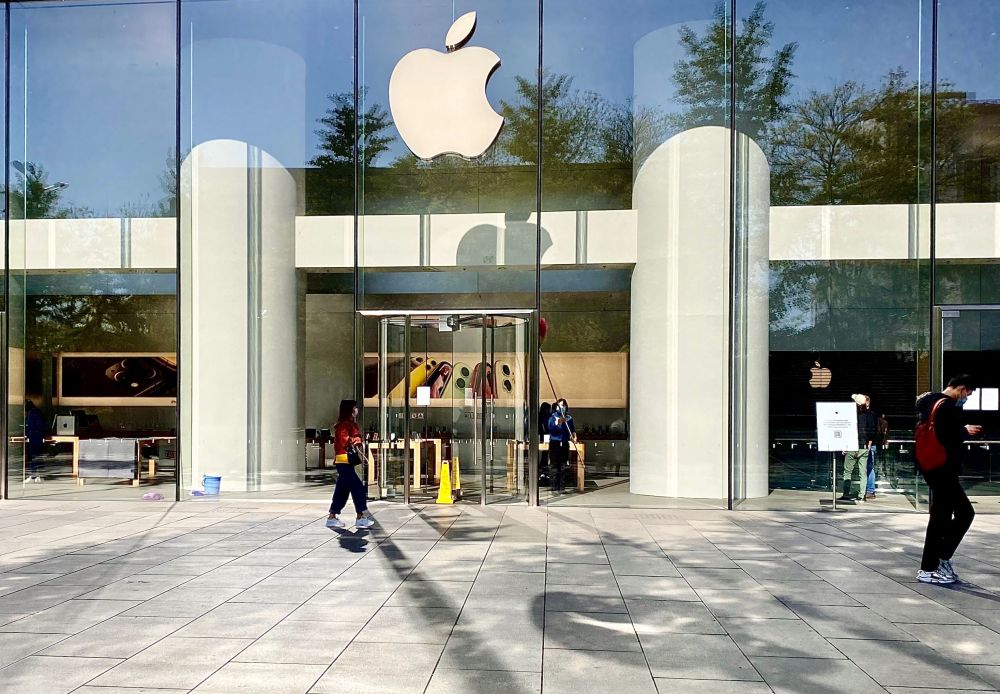 罗永浩|贾跃亭前妻拍卖北京百平豪宅；罗永浩否认“渣男”：相信你们最终会删帖道歉