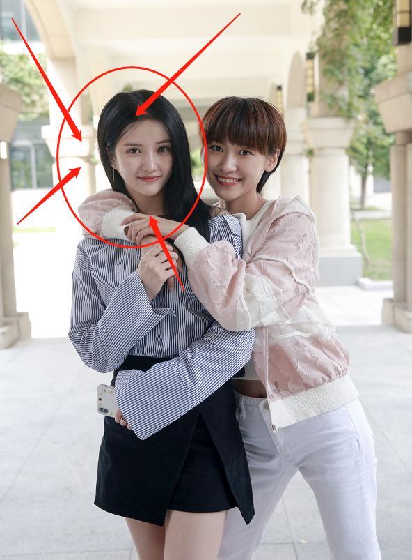 刘些宁颜值有多高当她和其他明星合照这才是真正的合照杀手