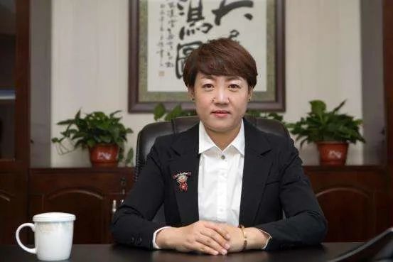 葵花药业老板杀妻案:出轨女秘书 6个娃3个妈 律师称....