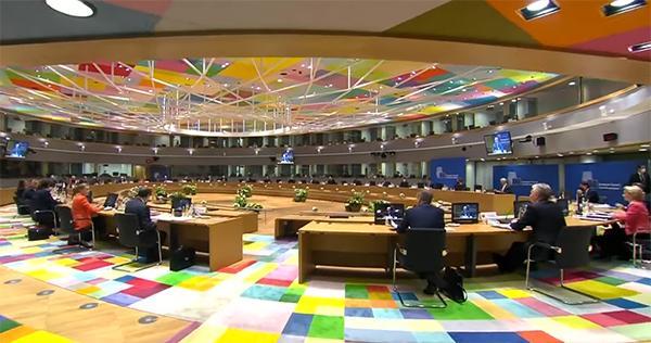 欧洲_时政|通宵谈判、“拍桌子”之后，欧洲迎来“历史性一天”