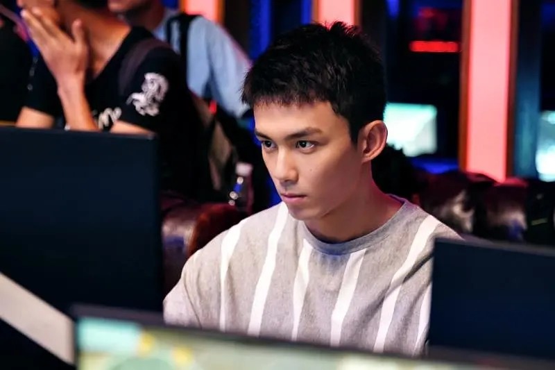 重启之极海听雷|最近“火爆”全网的五部剧：你若一部都没看，那就太可惜了！